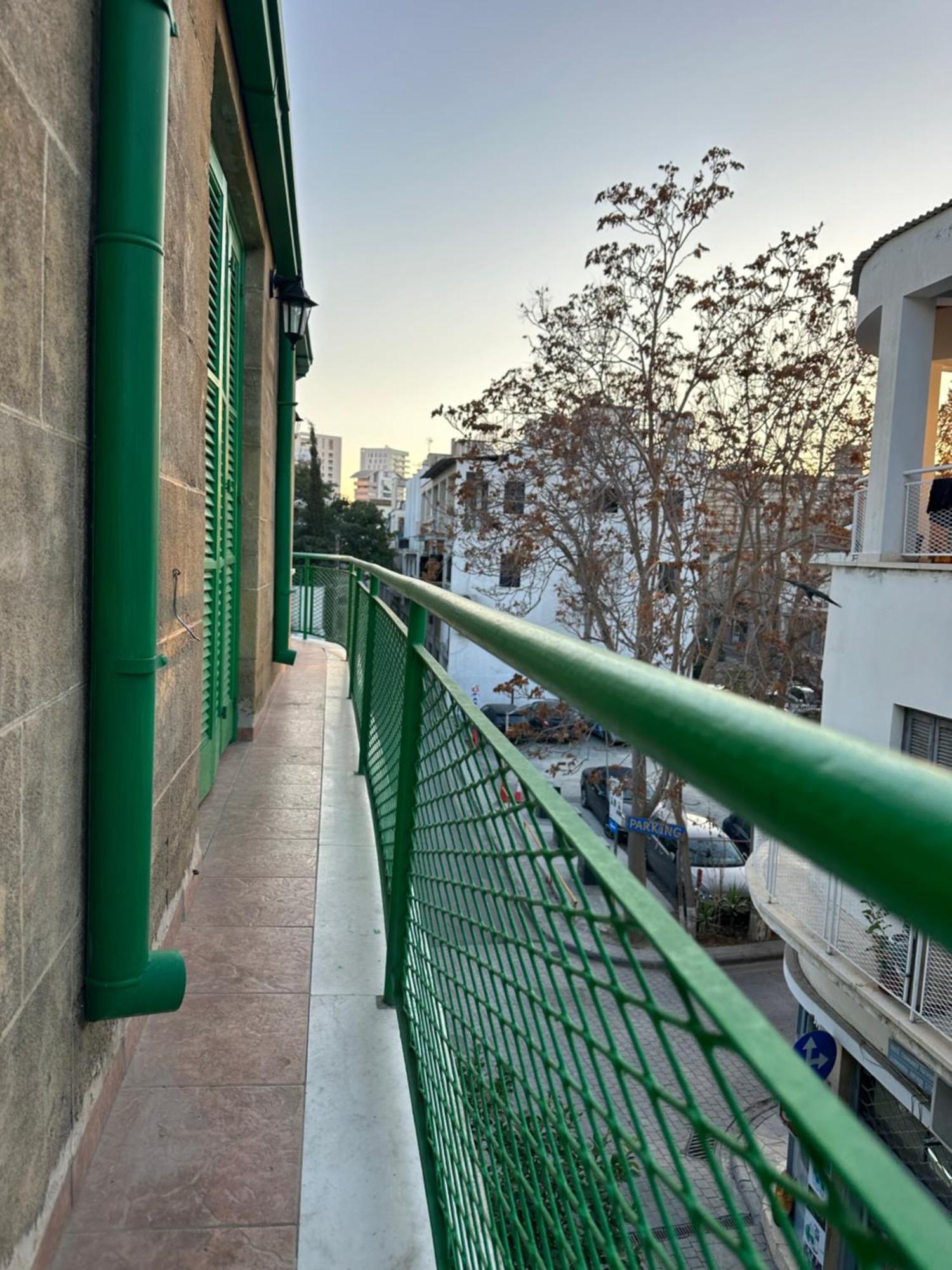 Historic Center Hostel Никосия Экстерьер фото